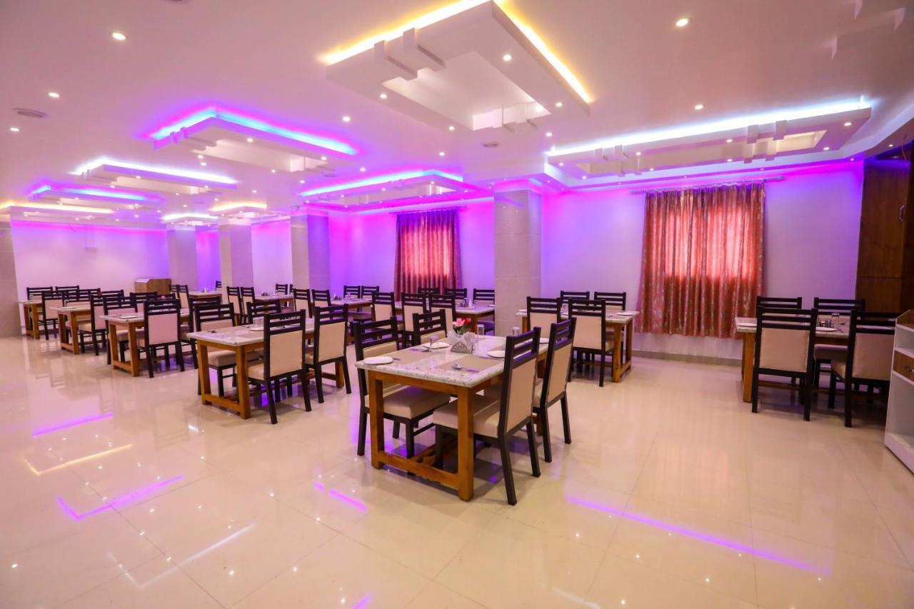 Nitheesh Residency Hotel Канчипурам Екстериор снимка