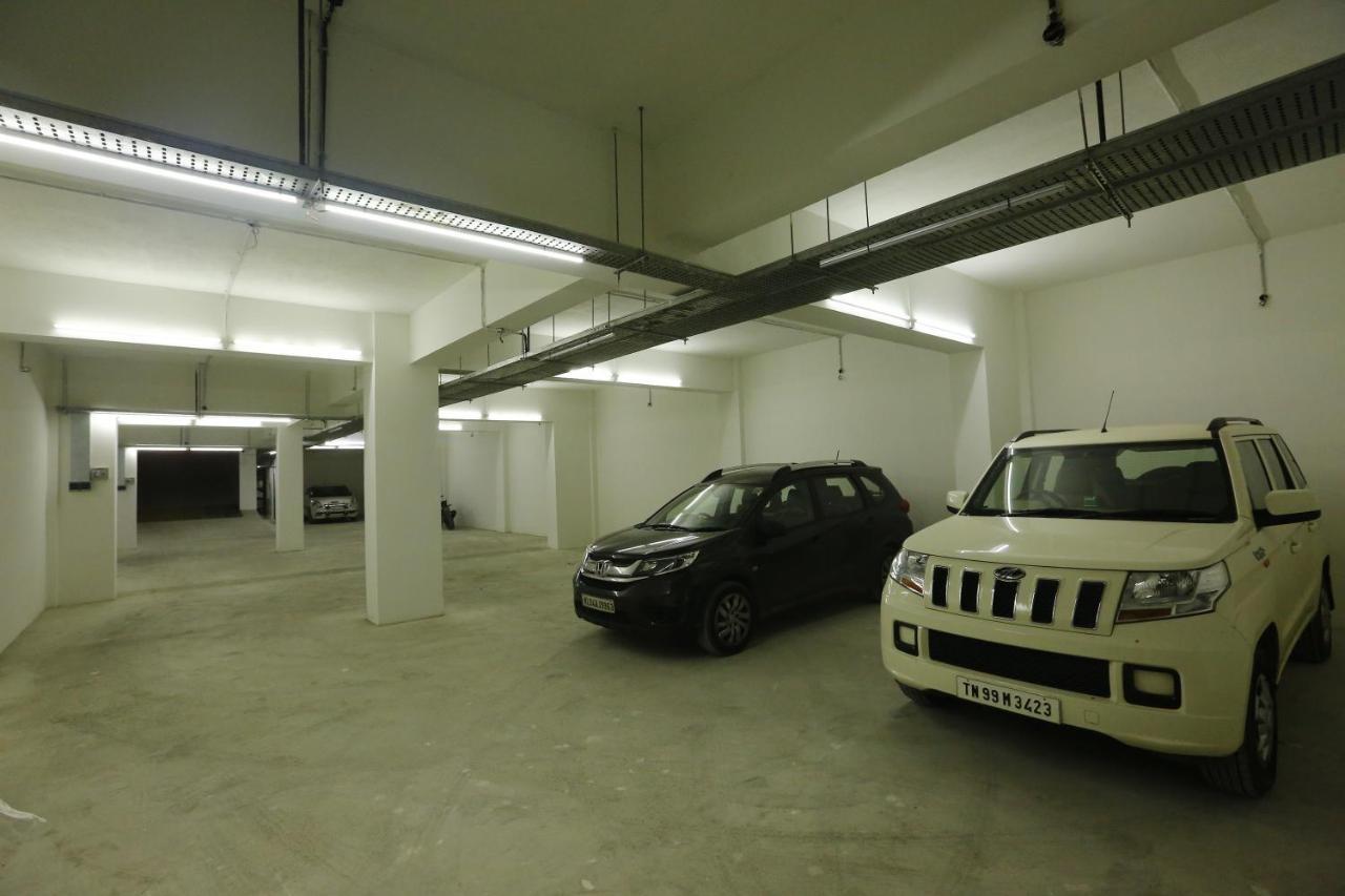 Nitheesh Residency Hotel Канчипурам Екстериор снимка