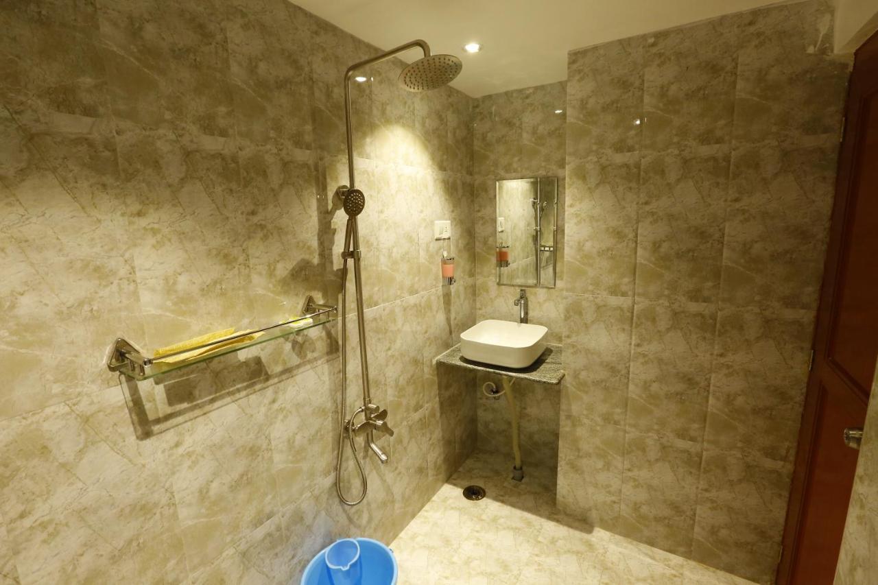 Nitheesh Residency Hotel Канчипурам Екстериор снимка
